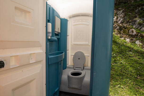 Best Affordable portable toilet rental  in Sheffield, IA